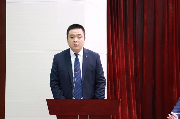 凝智慧聚合力加速实现百龙梦！|百龙创园2025年工作总结暨表彰大会隆重召开